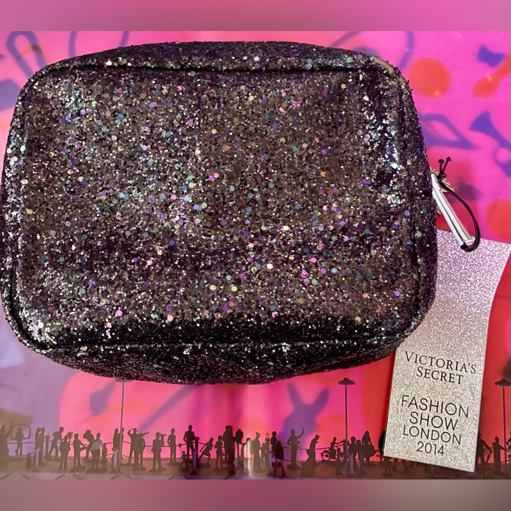 VS Fashion Show Set Bundle Victorias Secret London Fashion Show 2014 HTF New NWT - Picture 2 of 5